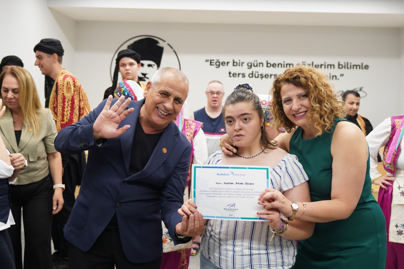 BEYLİKDÜZÜ ENGELSİZ YAŞAM MERKEZİ’NDE KARNE HEYECANI (5)-i666df51c19b0c.jpg